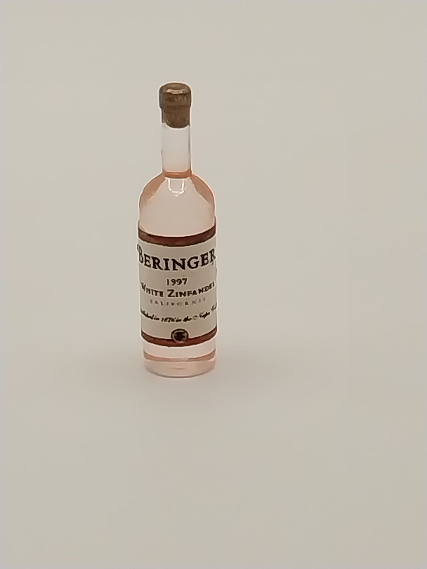 Beringer White Zinfandel Wine