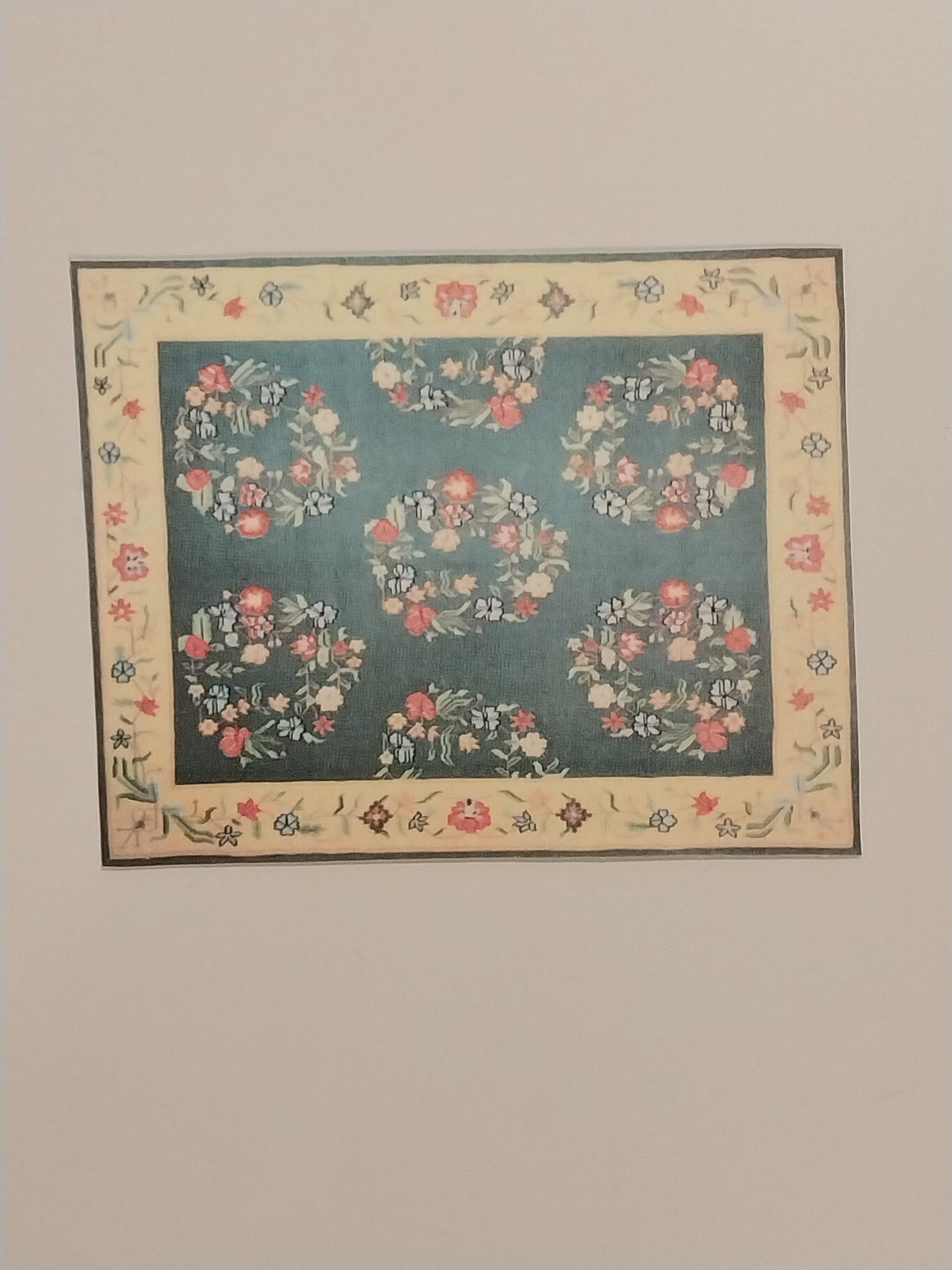 CRH859, Rug, Floral Wreath, Yellow & Green