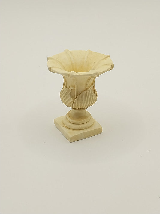 CEA290, Ceasar Urn, Ivory