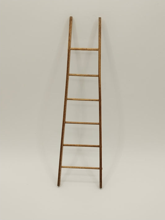 CEA264, Ladder, Antique