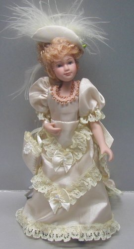 Victorian Porcelain Lady, Cream