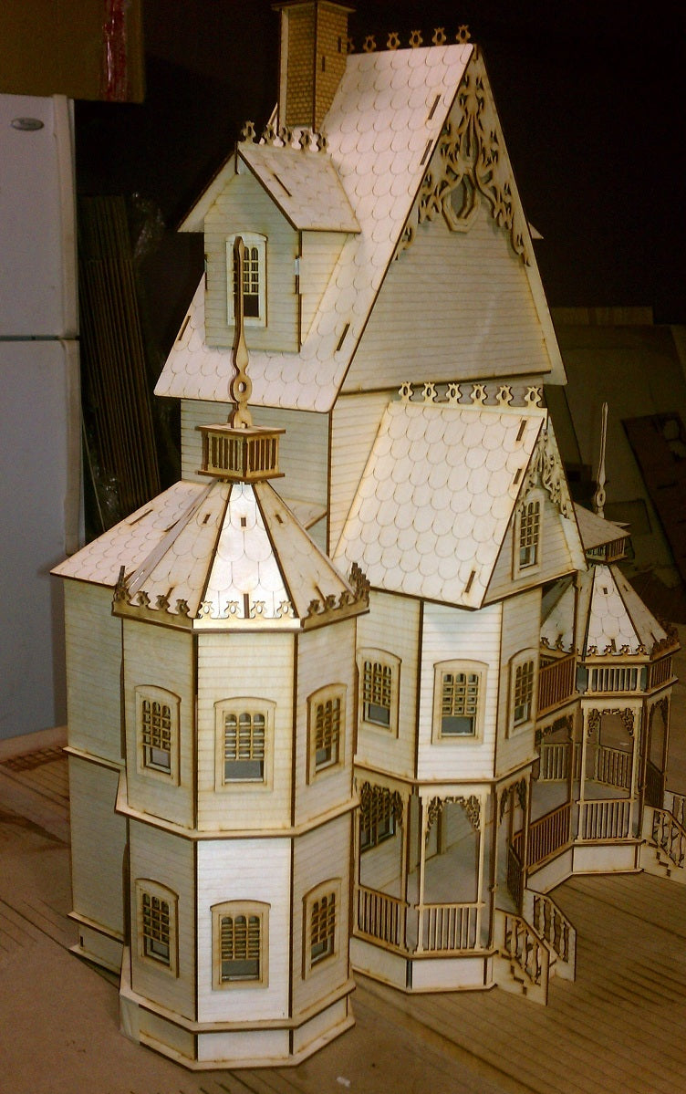 1/2" Scale Ashley Dollhouse Kit