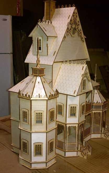 1/2" Scale Ashley Dollhouse Kit