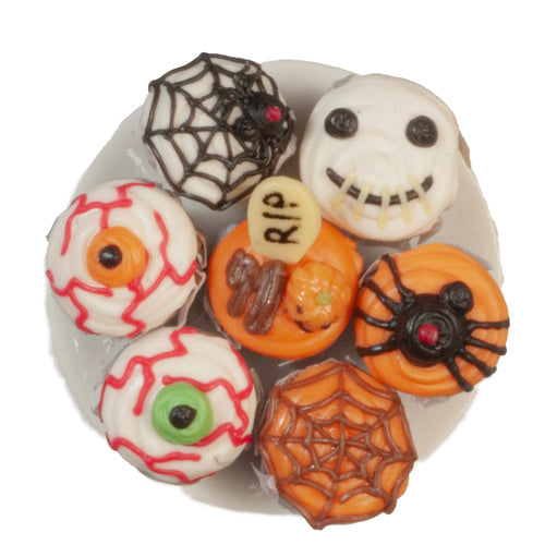 Halloween Cupcakes on a Plate