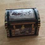 Lithograph Wooden Trunk Kit, Classic Americana Winter