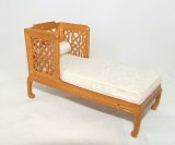 Regency Lattice Chaise & Table