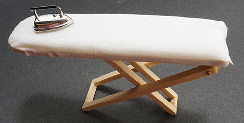CRH822, Ironing Board With Iron