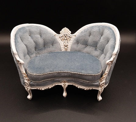 French Provincial Gossip Chaise Lounge