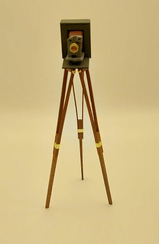 Tripod Old Fashion Camera