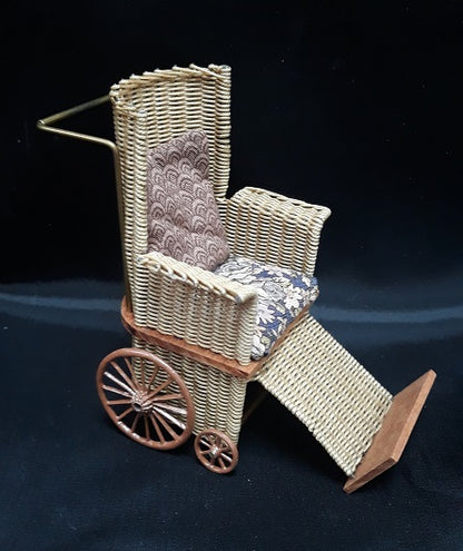 Wheelchair, Wicker