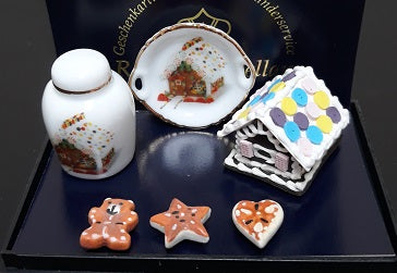 Gingerbread House Decoration Set