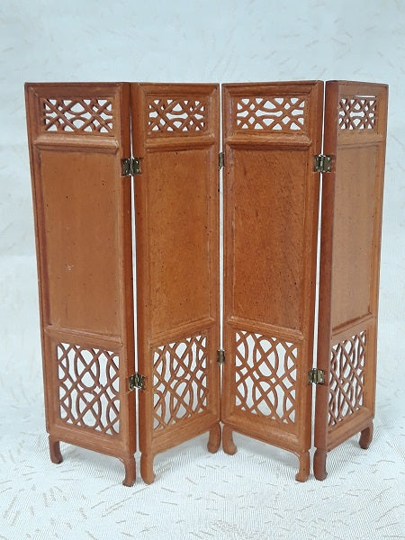 CRH207, Regency Lattice Screen, Fruitwood