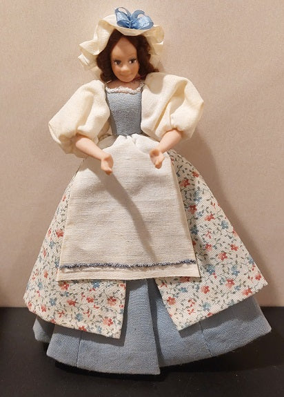 Vintage Colonial Lady, Porcelain