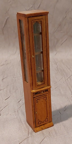 1/2" Scale Emporium Single Display, New Walnut