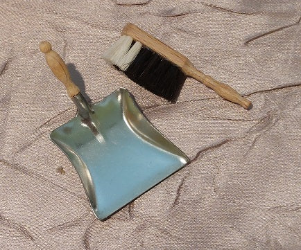 Dust Pan & Brush