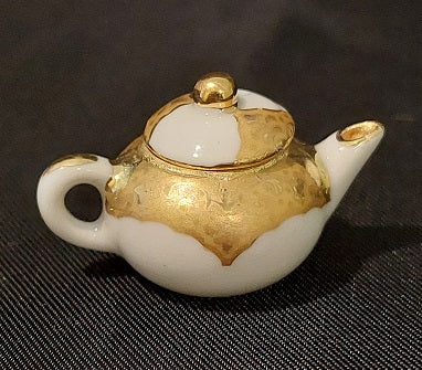 Teapot, Gold Design, China