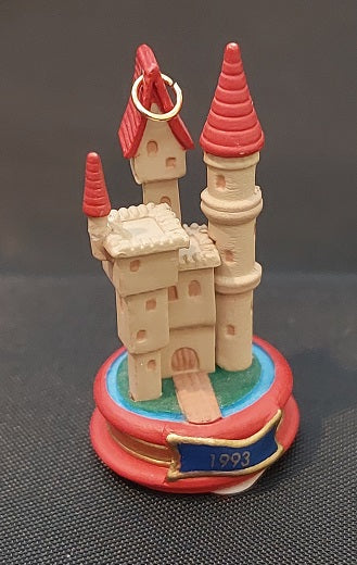 Hallmark Ornament, Christmas Castle, 1993