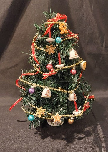 CEA043, Decorated Christmas Tree