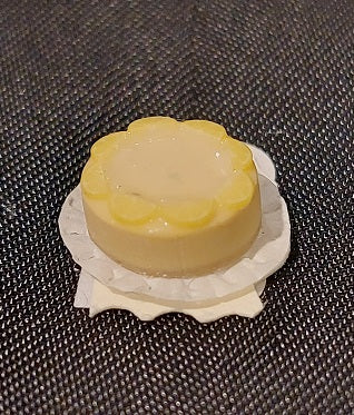 1/2" Scale Lemon Cheesecake