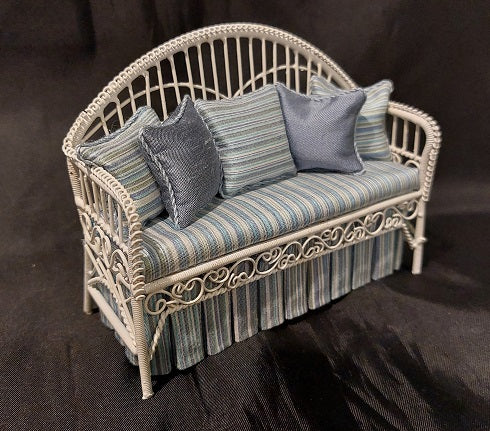 White Iron Daybed Settee, Dressed