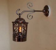 Hanging Coach, Fancy Black 2pc Battery/White LED, Amber