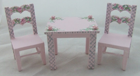 Trellis Table & Chairs, Pink