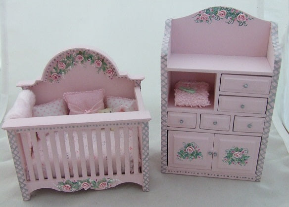 Trellis Crib & Hutch, Pink