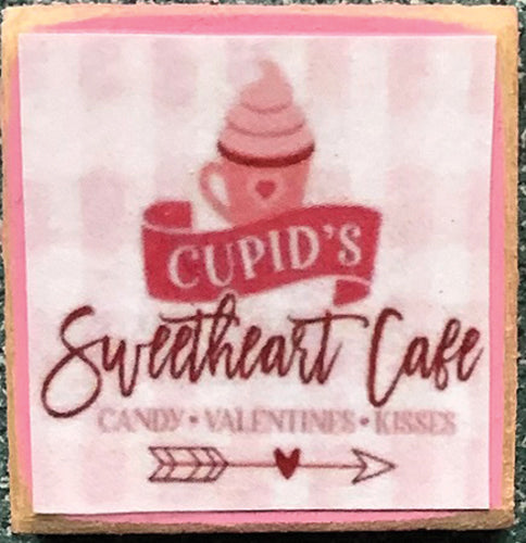 Decor Board Sign, Cupid Cupcake