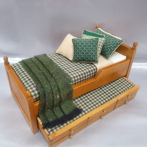 Walnut Trundle Single Bed, Green, Tan Plaid Design